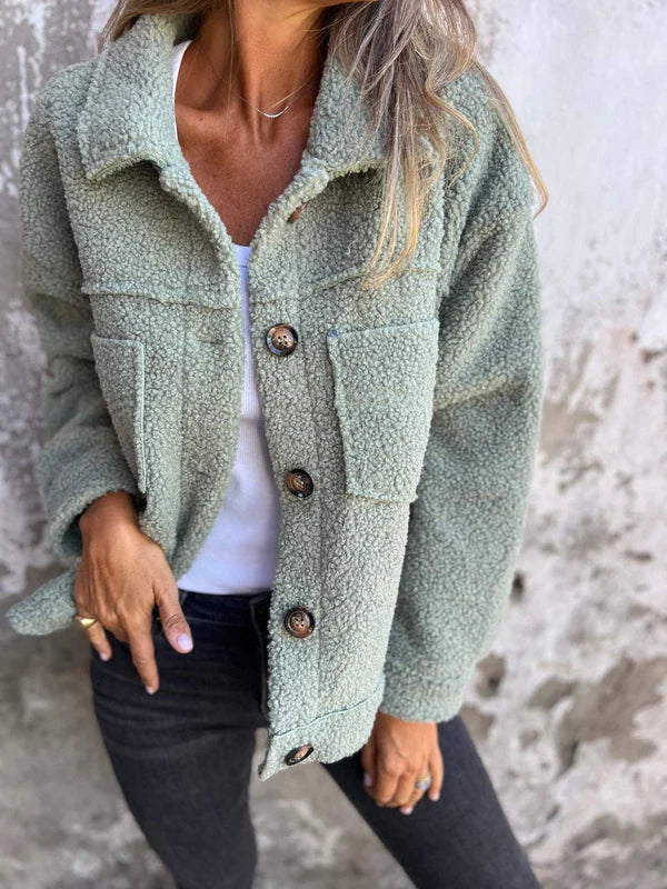 Hedvig – Den Perfekta Ulljackan för Hösten