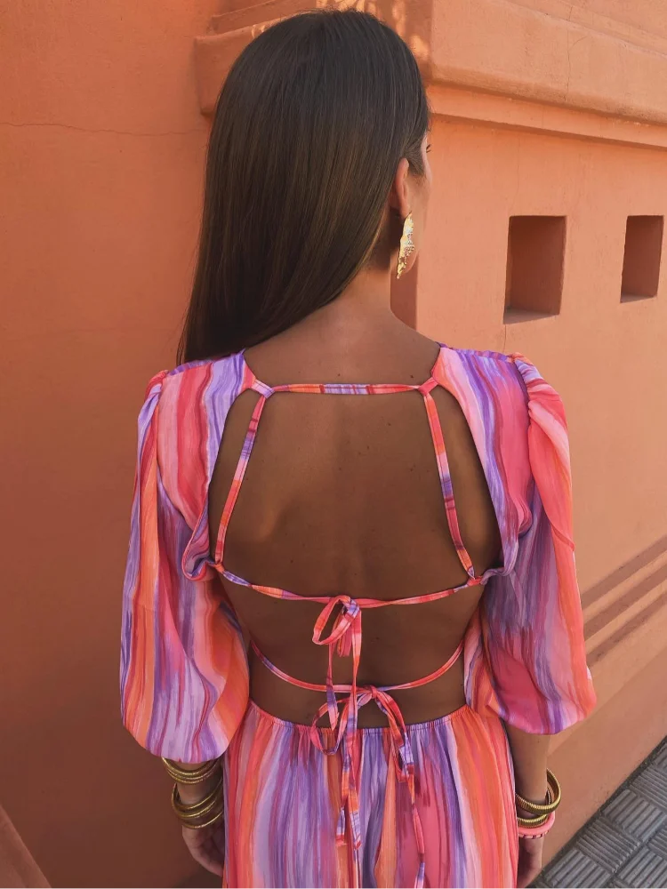 Paloma | Elegant klänning med utskärningar