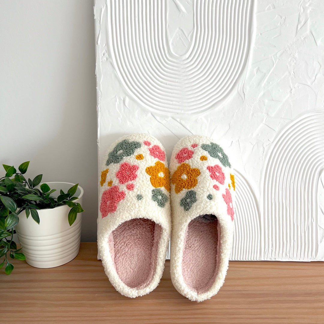 Laura Luxe™ | Lyxiga Tofflor med Stil och Komfort
