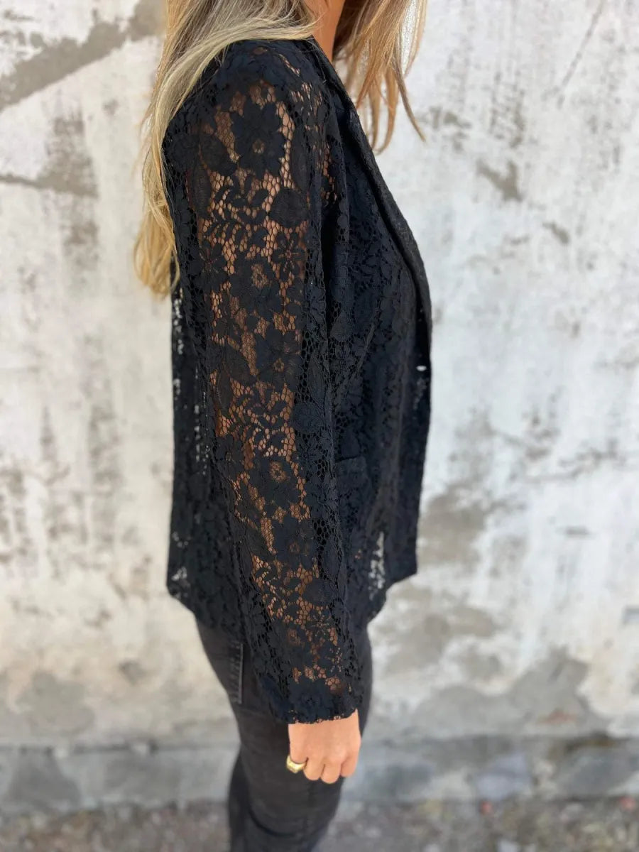 Linn™ Blazer – Stil och Elegans i Ett